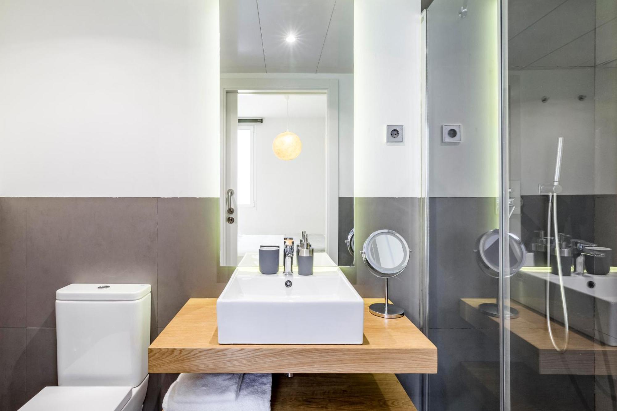 Home Suite Home Gran Via Madrid Extérieur photo